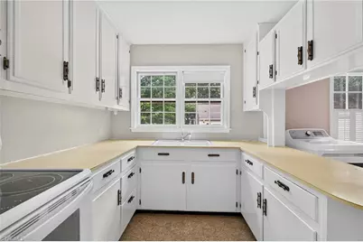 203 Ridgecrest Road, Asheboro, NC 27203 - Photo 9