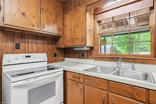 381 E Homestead Dr, Lexington, NC 27292 - Photo 11