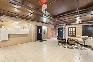 1 W 5th St, Winston-Salem, NC 27101 - Photo 27