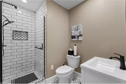1 W 5th Street #207, Winston-Salem, NC 27101 - Photo 23