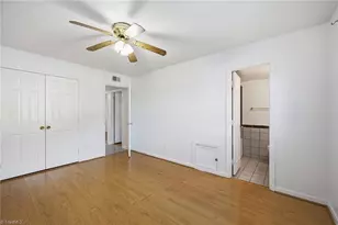 4610 Lawndale Dr, Greensboro, NC 27455 - Photo 17
