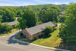 4610 Lawndale Dr, Greensboro, NC 27455 - Photo 1