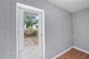 914 Lincoln St, Greensboro, NC 27401 - Photo 21