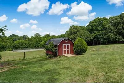 411 Vintage Road, Eden, NC 27288 - Photo 35