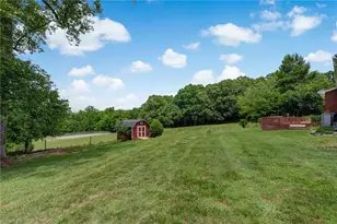 411 Vintage Rd, Eden, NC 27288 - Photo 33