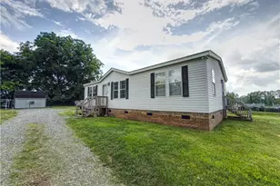3084 Old US Hwy 52 S, Pilot Mountain, NC 27041 - Photo 3