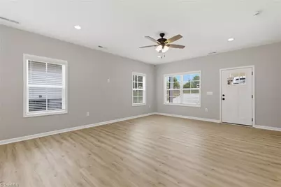 2408 Phillips Avenue, Greensboro, NC 27405 - Photo 13
