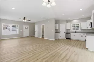 2408 Phillips Ave, Greensboro, NC 27405 - Photo 17