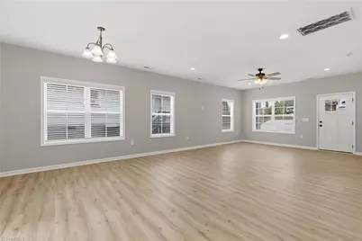 2408 Phillips Avenue, Greensboro, NC 27405 - Photo 15