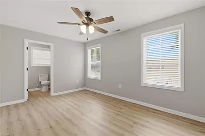 2408 Phillips Avenue, Greensboro, NC 27405 - Photo 27