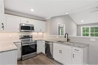 409 Nelson Street, Kernersville, NC 27284 - Photo 11