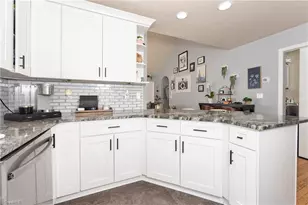 6648 Springfield Village Ln, Clemmons, NC 27012 - Photo 15