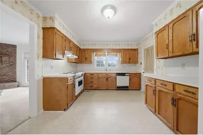 7813 Whipple Trail, Greensboro, NC 27455 - Photo 11