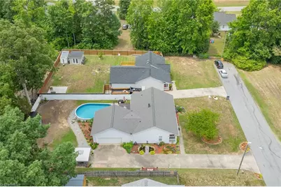 111 Duncan Drive, Thomasville, NC 27360 - Photo 45