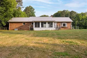 4226 Gumtree Rd, Winston-Salem, NC 27107 - Photo 7