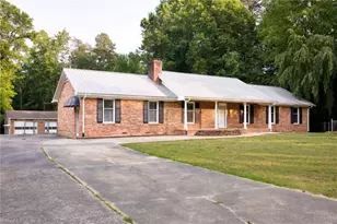 4226 Gumtree Rd, Winston-Salem, NC 27107 - Photo 1