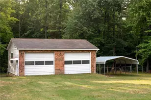4226 Gumtree Rd, Winston-Salem, NC 27107 - Photo 5