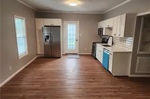 633 Irving Ave, Eden, NC 27288 - Photo 5