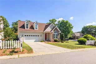 403 Clover Ct, Eden, NC 27288 - Photo 3