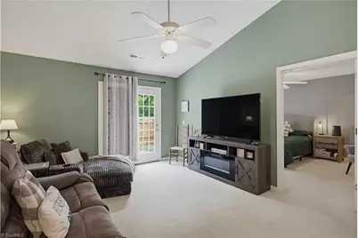 204 Carrington Lane, Thomasville, NC 27360 - Photo 11