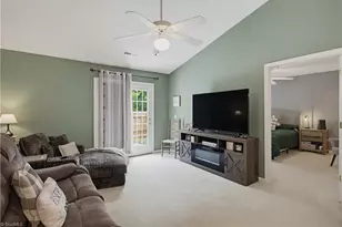 204 Carrington Ln, Thomasville, NC 27360 - Photo 11