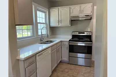 532 Polo Road, Winston-Salem, NC 27106 - Photo 3