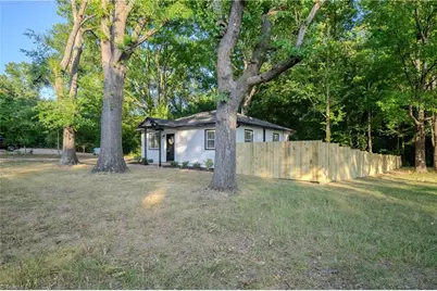 4502 Summit Avenue, Greensboro, NC 27405 - Photo 15