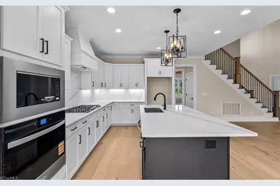 5084 Southern Pines Drive, Kernersville, NC 27284 - Photo 11