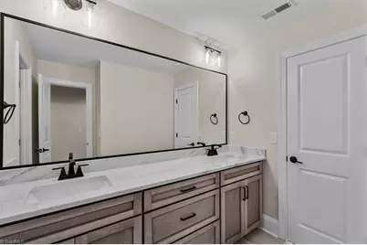 5084 Southern Pines Drive, Kernersville, NC 27284 - Photo 27