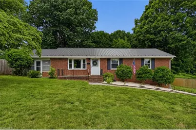 136 Queensbury Road, Winston-Salem, NC 27104 - Photo 1