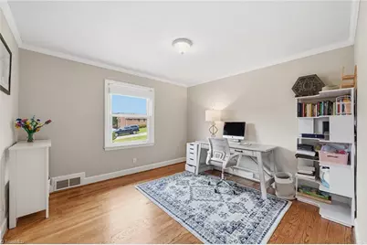 136 Queensbury Road, Winston-Salem, NC 27104 - Photo 17
