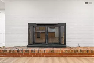 1001 Country Club Dr, High Point, NC 27262 - Photo 39