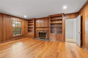 1001 Country Club Dr, High Point, NC 27262 - Photo 19
