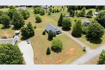 3301 Cloverdale Court, Efland, NC 27243 - Photo 5