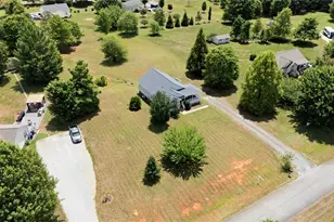 3301 Cloverdale Ct, Efland, NC 27243 - Photo 5