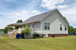 3301 Cloverdale Ct, Efland, NC 27243 - Photo 13