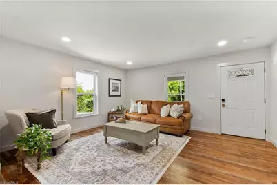 307 Wayside Drive, Winston-Salem, NC 27107 - Photo 5