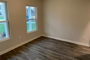 3824 Miller Dr, Greensboro, NC 27405 - Photo 9