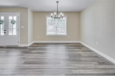 4800 Edinborough Road, Greensboro, NC 27406 - Photo 17