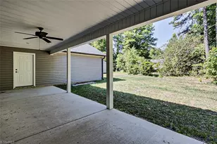 4800 Edinborough Rd, Greensboro, NC 27406 - Photo 9