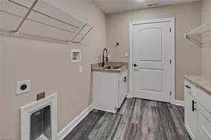 4800 Edinborough Rd, Greensboro, NC 27406 - Photo 45