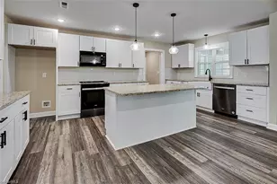 4800 Edinborough Rd, Greensboro, NC 27406 - Photo 23