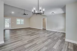 4800 Edinborough Rd, Greensboro, NC 27406 - Photo 19