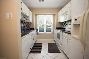 1303 Glen Raven Ct, Greensboro, NC 27410 - Photo 7