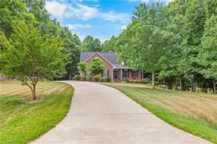 277 Still Meadows Ln, Lexington, NC 27292 - Photo 3