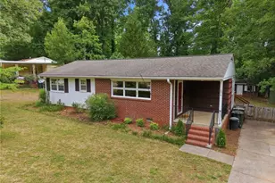 2814 Dellwood Dr, Greensboro, NC 27408 - Photo 3