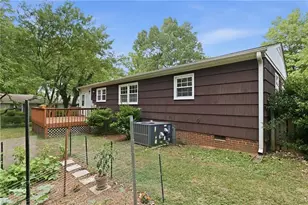 2814 Dellwood Dr, Greensboro, NC 27408 - Photo 25