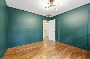 2814 Dellwood Dr, Greensboro, NC 27408 - Photo 13