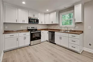 374 Yow Dr, Seagrove, NC 27341 - Photo 11