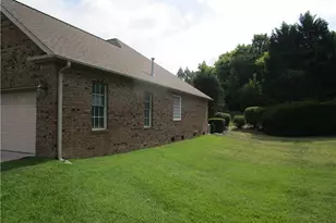 2320 Addison Blvd, High Point, NC 27262 - Photo 41